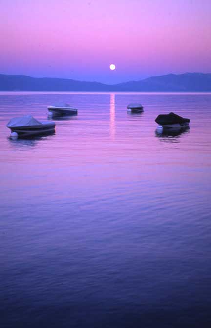 Moon Rise, Sunnyside Resort